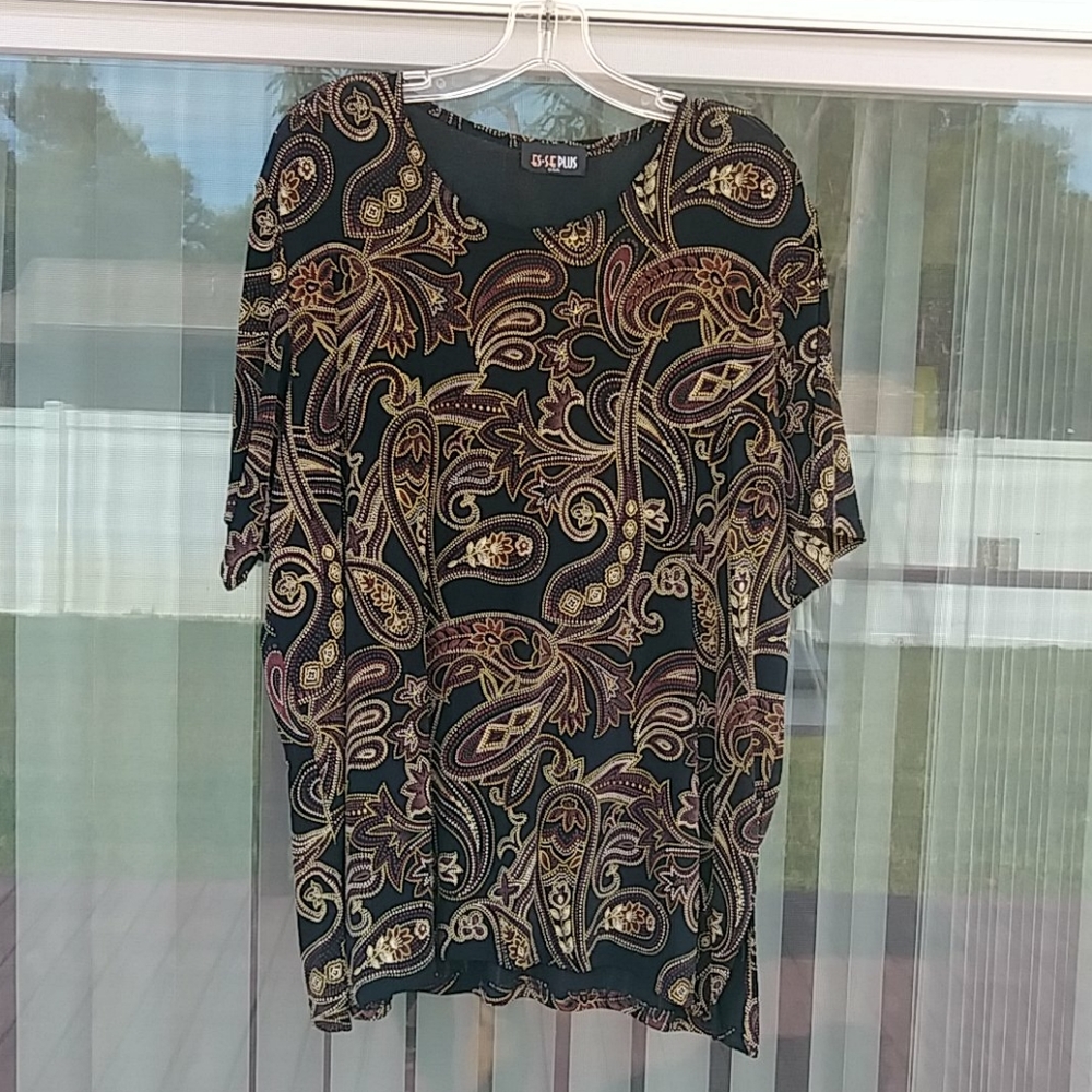 ES-SE Plus USA Women's top.